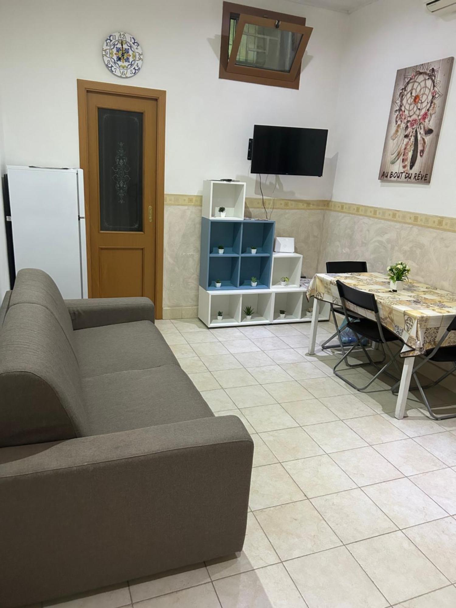 Ferienwohnung La Dependance Barletta Exterior foto